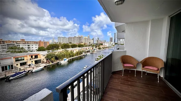 $2,550 | 3703 Northeast 166th Street, Unit 503, North Miami Beach, FL 33160