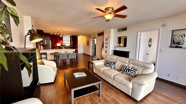 $2,550 | 3703 Northeast 166th Street, Unit 503, North Miami Beach, FL 33160