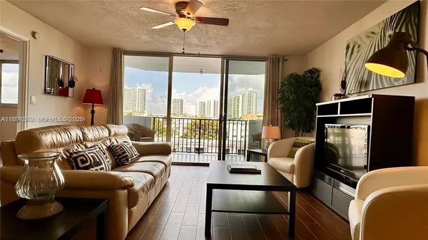 $2,550 | 3703 Northeast 166th Street, Unit 503, North Miami Beach, FL 33160