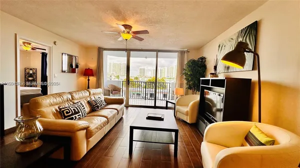 $2,550 | 3703 Northeast 166th Street, Unit 503, North Miami Beach, FL 33160