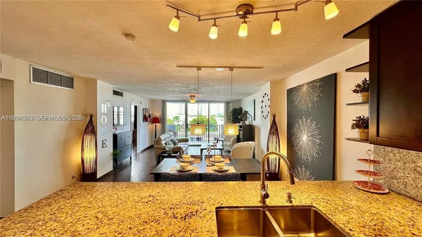 $2,550 | 3703 Northeast 166th Street, Unit 503, North Miami Beach, FL 33160