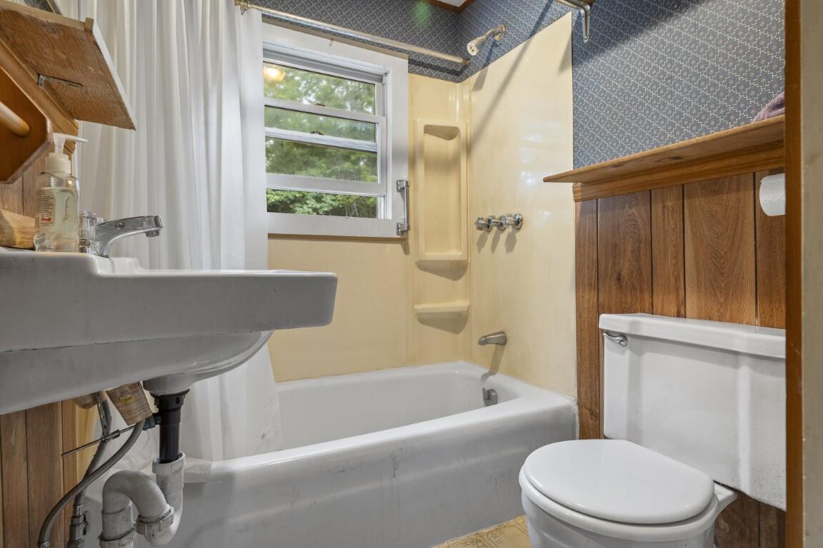 247 Ocean Point Road Boothbay Harbor, ME 04538 - Photo 17 of 29 17.1