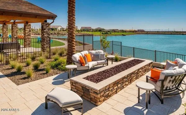 $2,000 | 17211 West Whispering Wind Drive, Surprise, AZ 85387