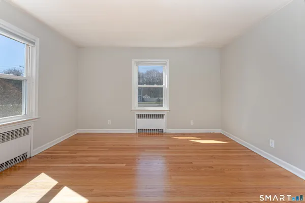 $2,200 | 233 Unionville Avenue, Plainville, CT 06062