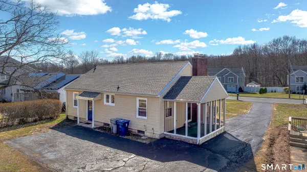 $2,200 | 233 Unionville Avenue, Plainville, CT 06062