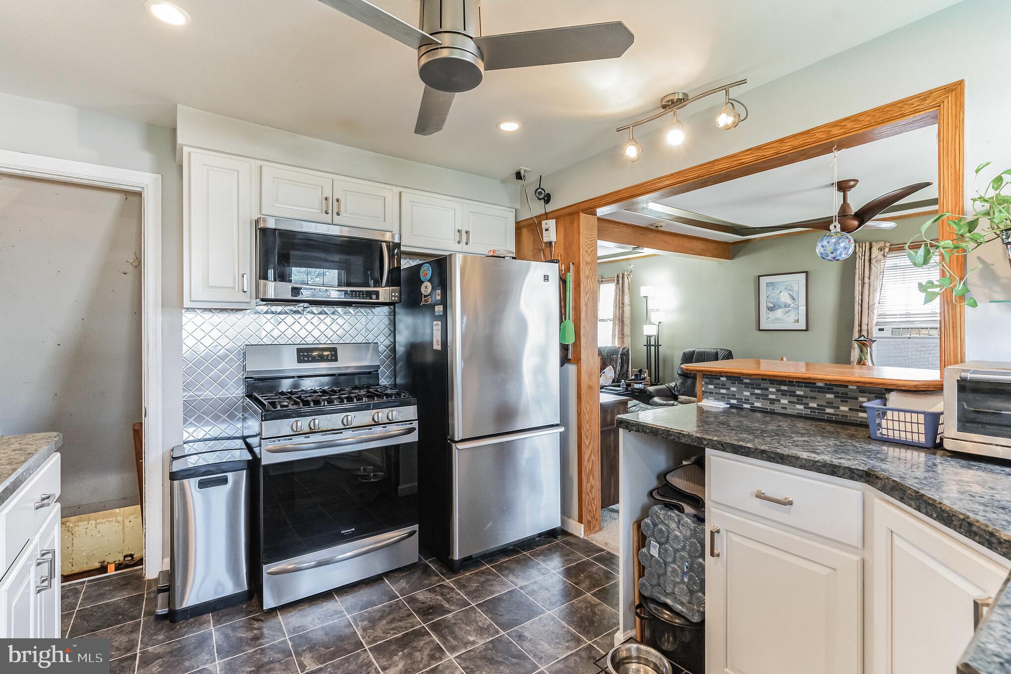 513 Ridley Avenue Folsom, PA 19033 - Photo 18 of 31 Gallery Image 18