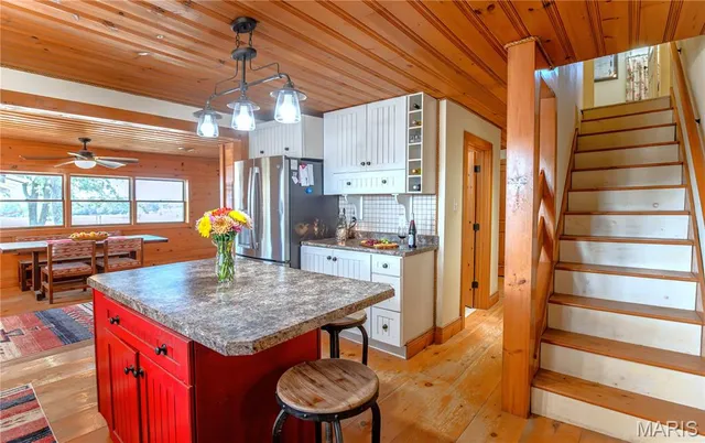 $790,000 | 14225 Highway 68, St. James, MO 65559