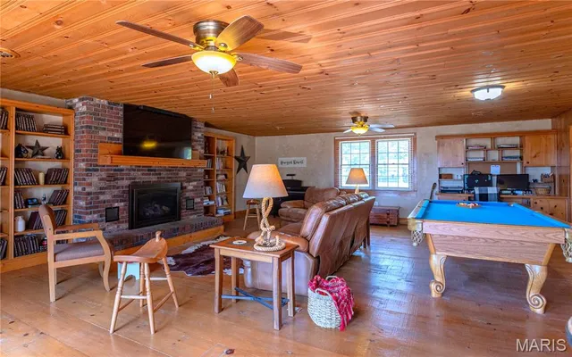 $790,000 | 14225 Highway 68, St. James, MO 65559