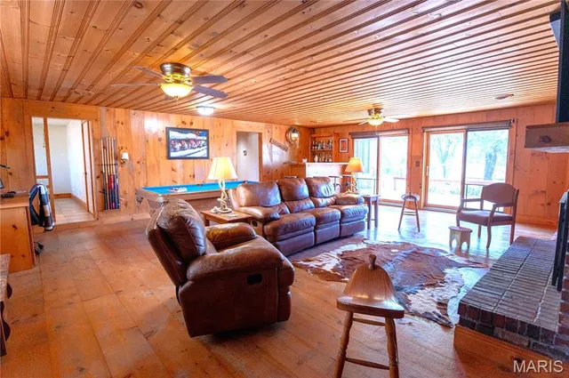 $790,000 | 14225 Highway 68, St. James, MO 65559