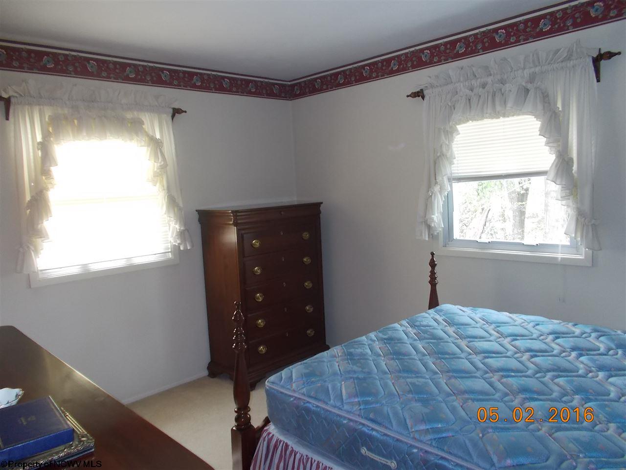 1321 Overhill Road Fairmont, WV 26554 - Photo 9 of 20 Gallery Image 9