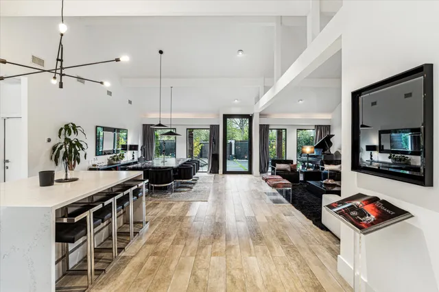 $1,950,000 | 5406 Woodway Drive, Houston, TX 77056