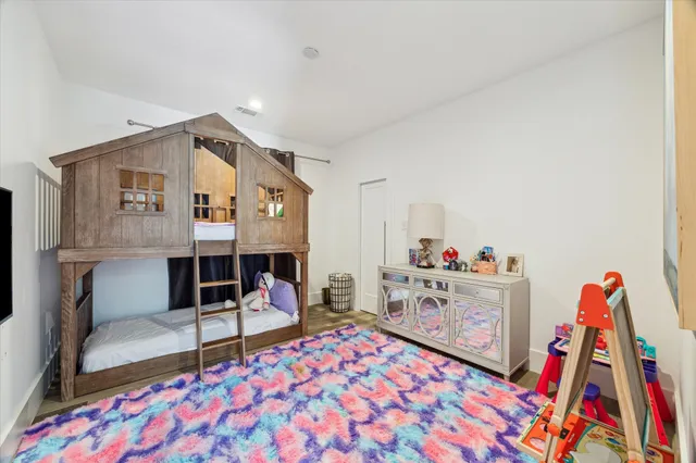 $1,950,000 | 5406 Woodway Drive, Houston, TX 77056