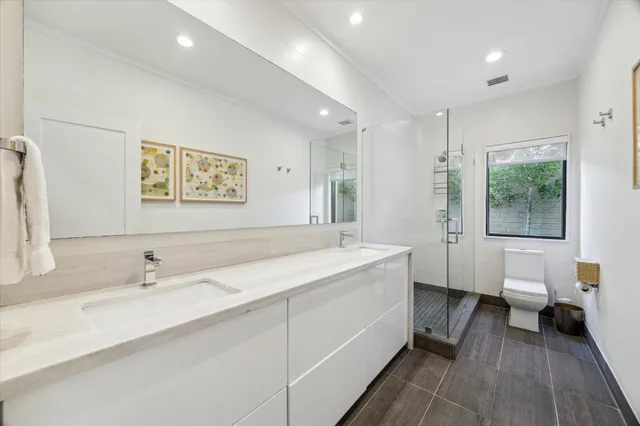 $1,950,000 | 5406 Woodway Drive, Houston, TX 77056