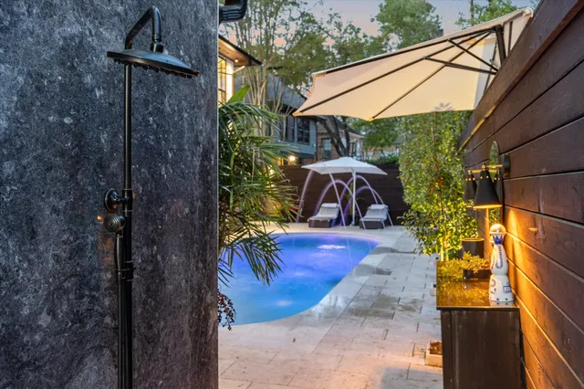 $1,950,000 | 5406 Woodway Drive, Houston, TX 77056