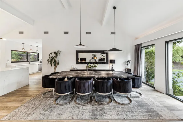 $1,950,000 | 5406 Woodway Drive, Houston, TX 77056