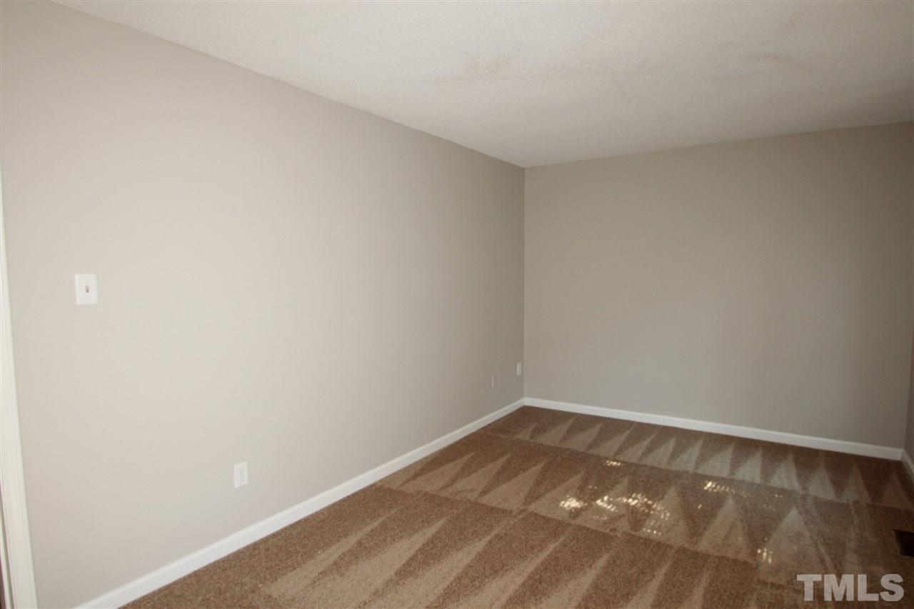 7242 Shellburne Drive Raleigh, NC 27612 - Photo 8 of 9
