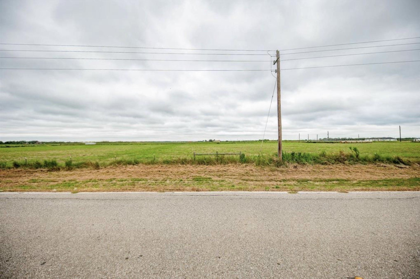 14209 County Line Road Wallis, TX 77485 - Photo 4 of 8 Gallery Image 4