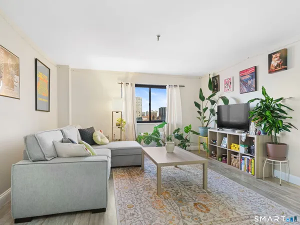 $310,000 | 51 Schuyler Avenue, Unit 5C, Stamford, CT 06902