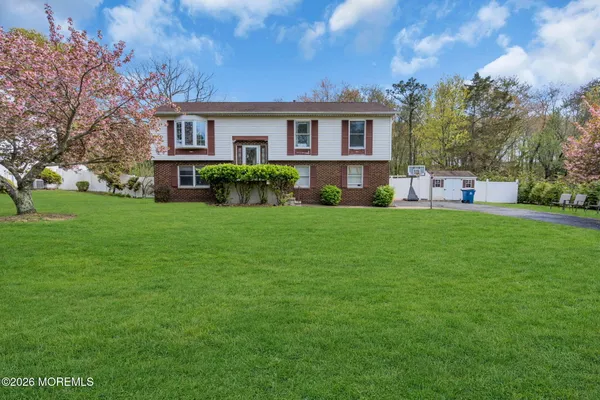 $750,000 | 69 Hickory Hill Road, Jackson, NJ 08527