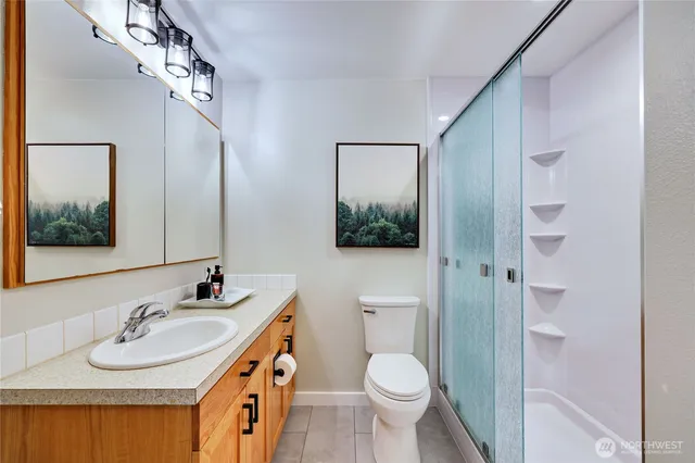 $320,000 | 7701 Beacon Place Northeast, Unit 103, Bremerton, WA 98311