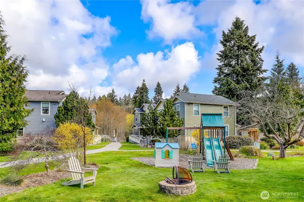 $317,000 | 7701 Beacon Place Northeast, Unit 103, Bremerton, WA 98311