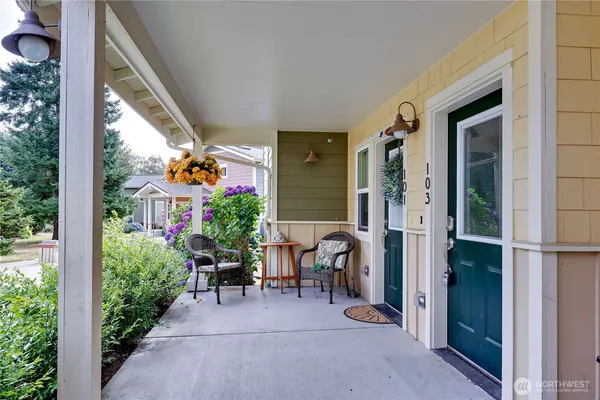 $317,000 | 7701 Beacon Place Northeast, Unit 103, Bremerton, WA 98311