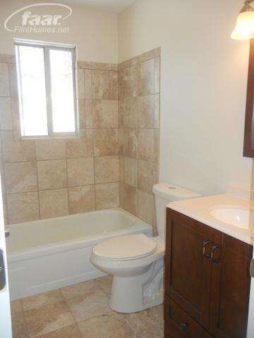 345 North Lamb Street Perry, MI 48872 - Photo 9 of 13 20394338-8.JPG