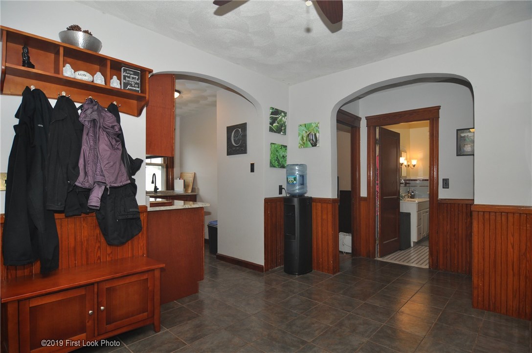 15 Metropolitan Road Providence, RI 02908 - Photo 8 of 25 Gallery Image 8