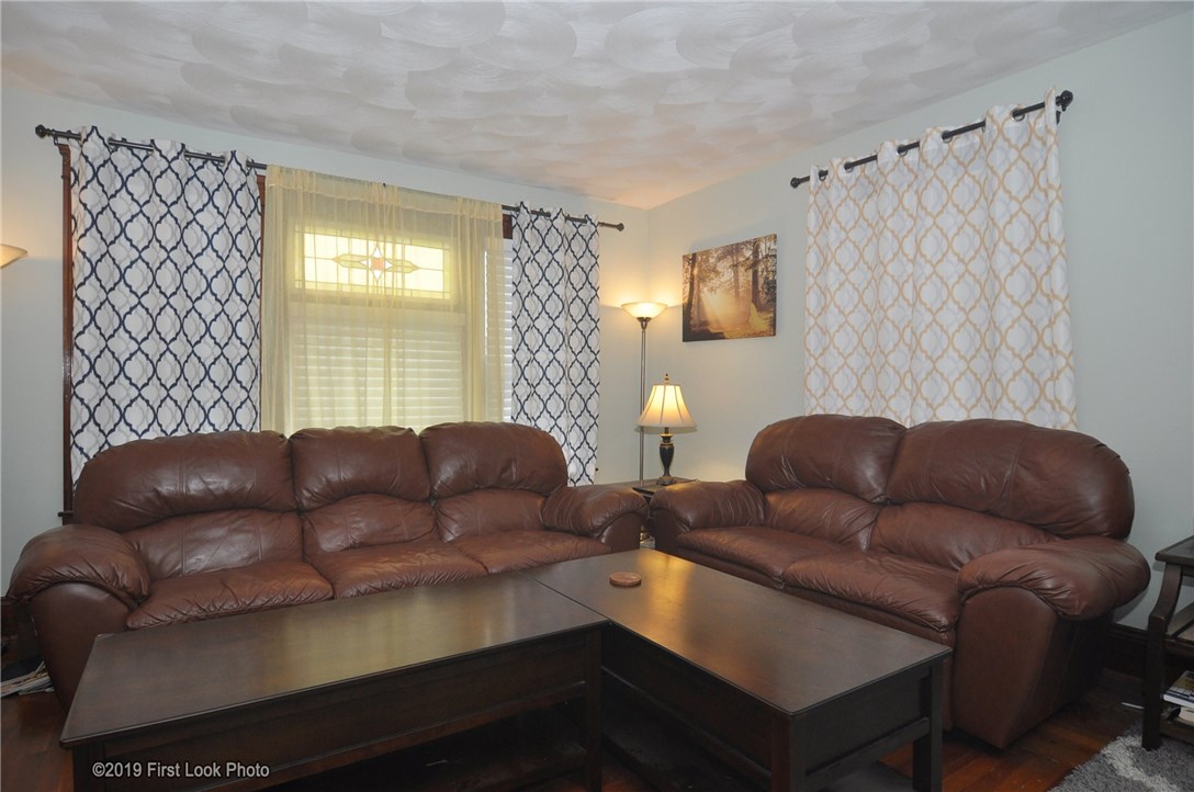 15 Metropolitan Road Providence, RI 02908 - Photo 9 of 25 Gallery Image 9