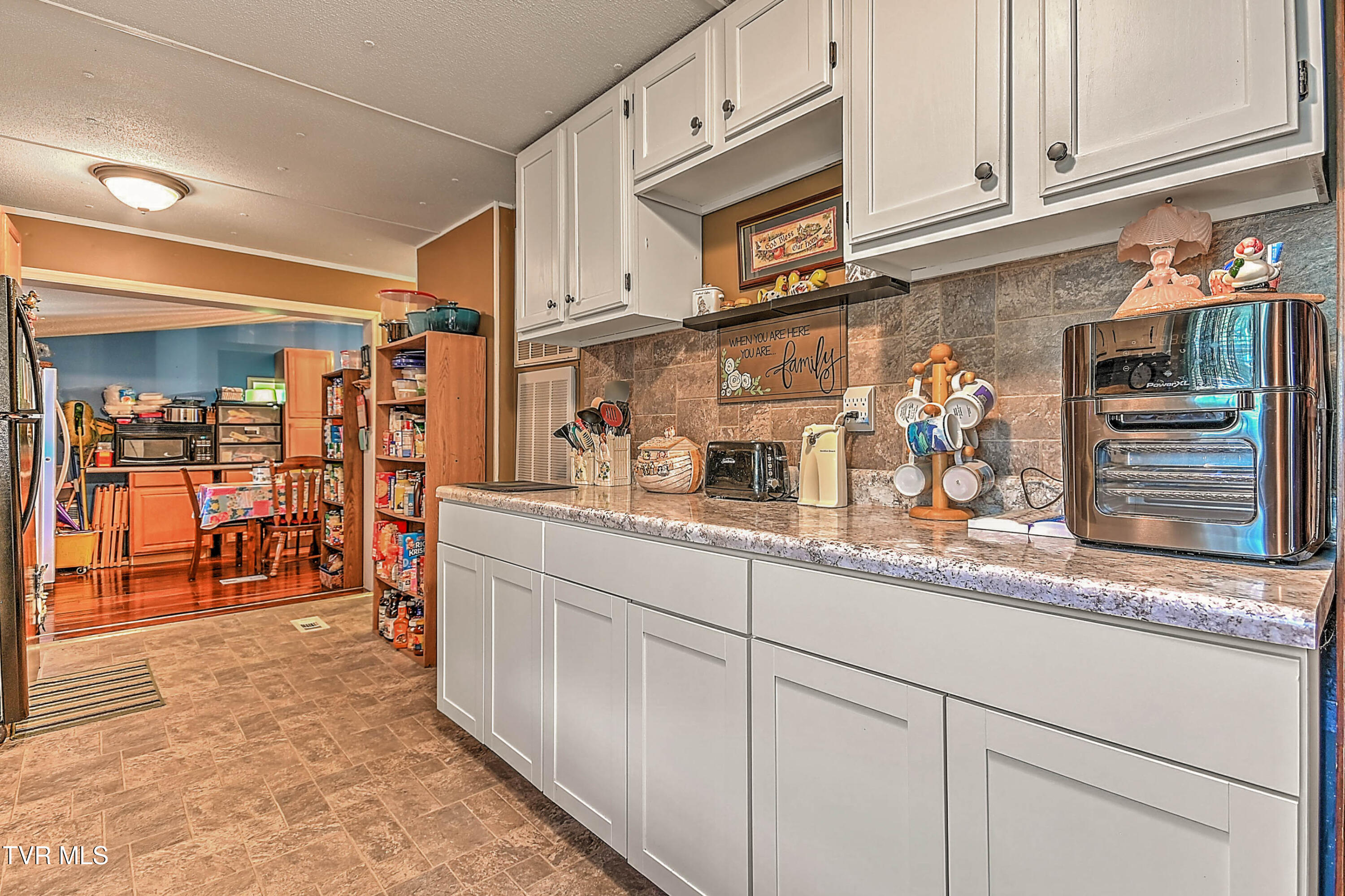 201 Ollie Collins Road Elizabethton, TN 37643 - Photo 12 of 31 Ollie Collins MD-17