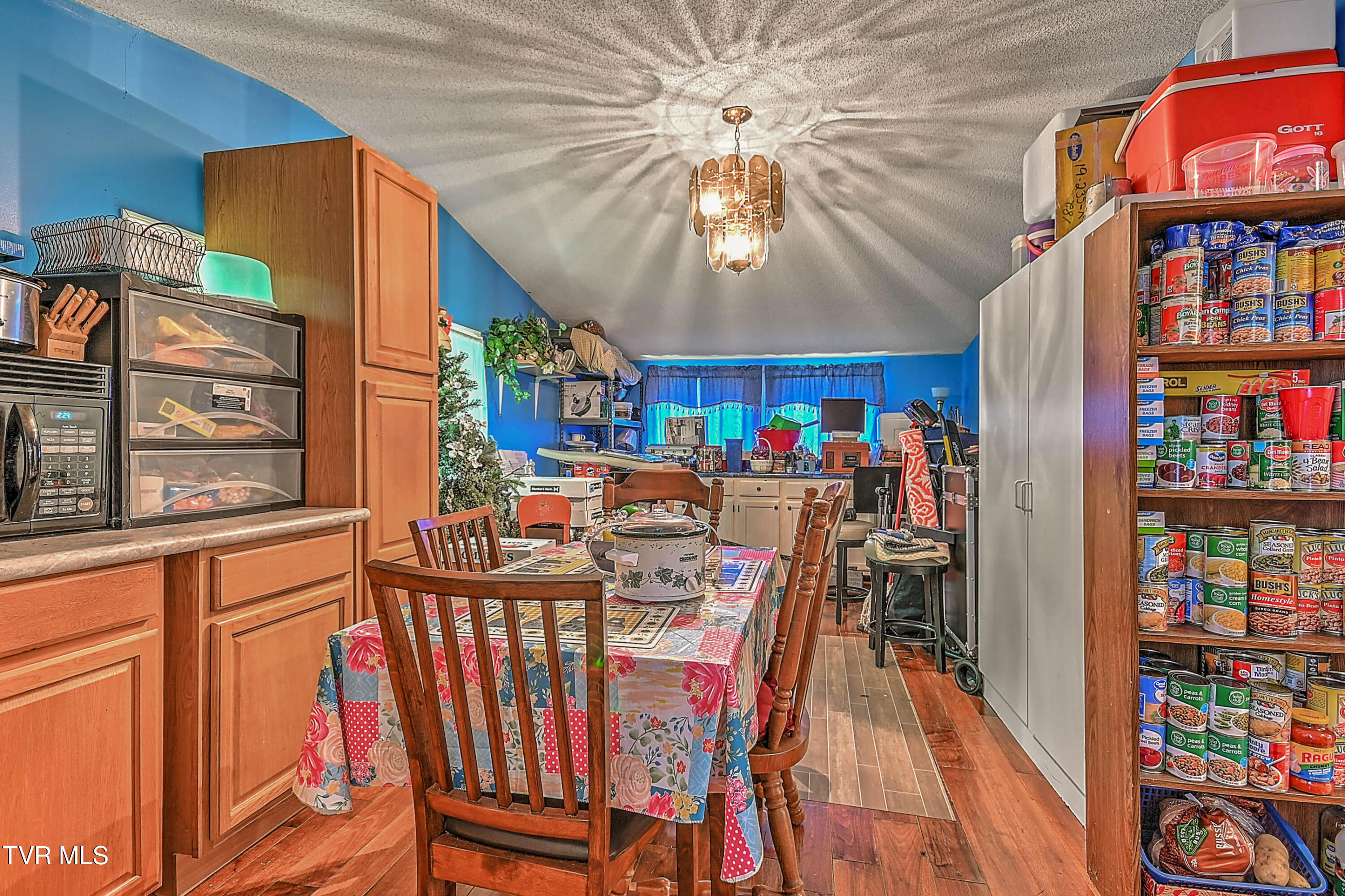 201 Ollie Collins Road Elizabethton, TN 37643 - Photo 13 of 31 Ollie Collins MD-20
