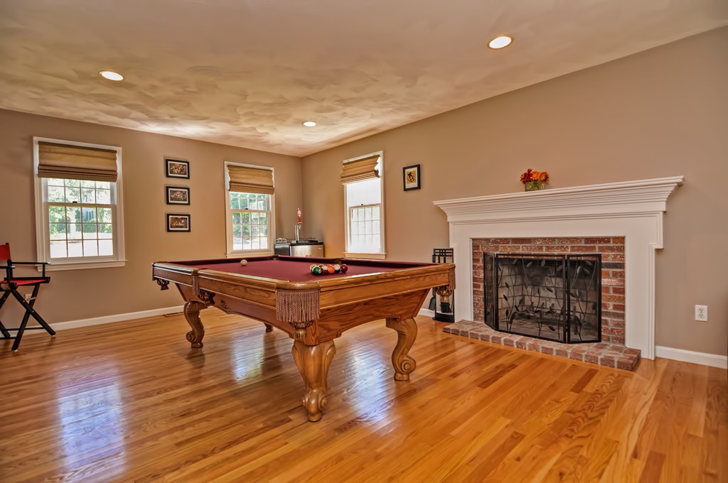 221 Simpson Road Marlborough, MA 01752 - Photo 6 of 30 Gallery Image 6