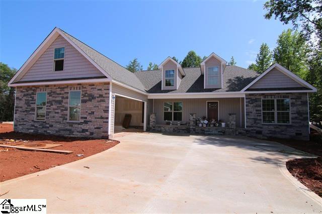 194 Roundstone Drive Inman, SC 29349 - Photo 1 of 17 Gallery Image 1
