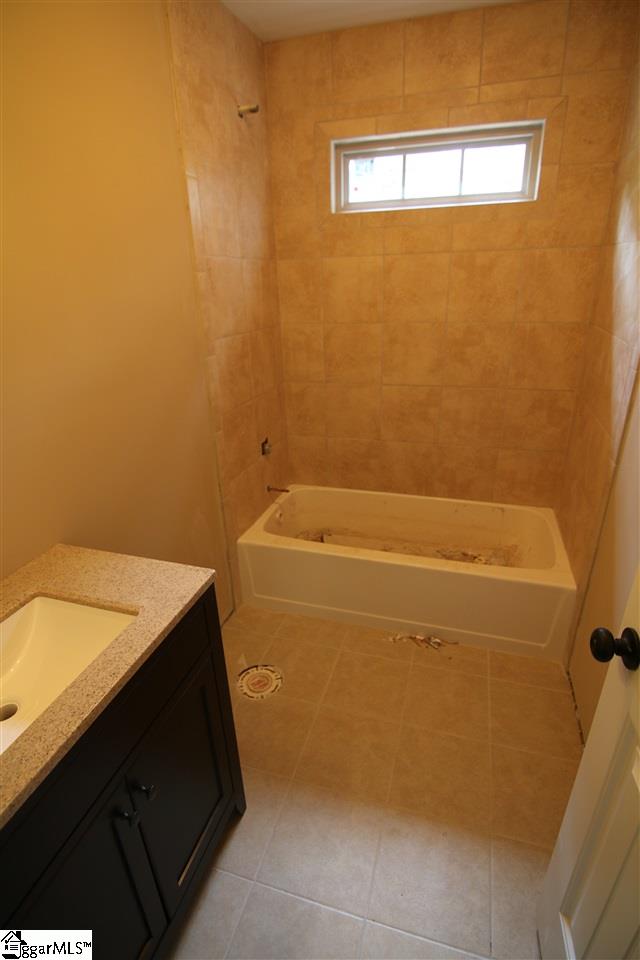 194 Roundstone Drive Inman, SC 29349 - Photo 12 of 17 Gallery Image 12