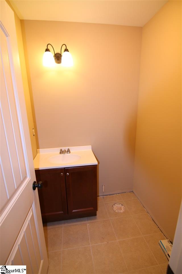 194 Roundstone Drive Inman, SC 29349 - Photo 14 of 17 Gallery Image 14