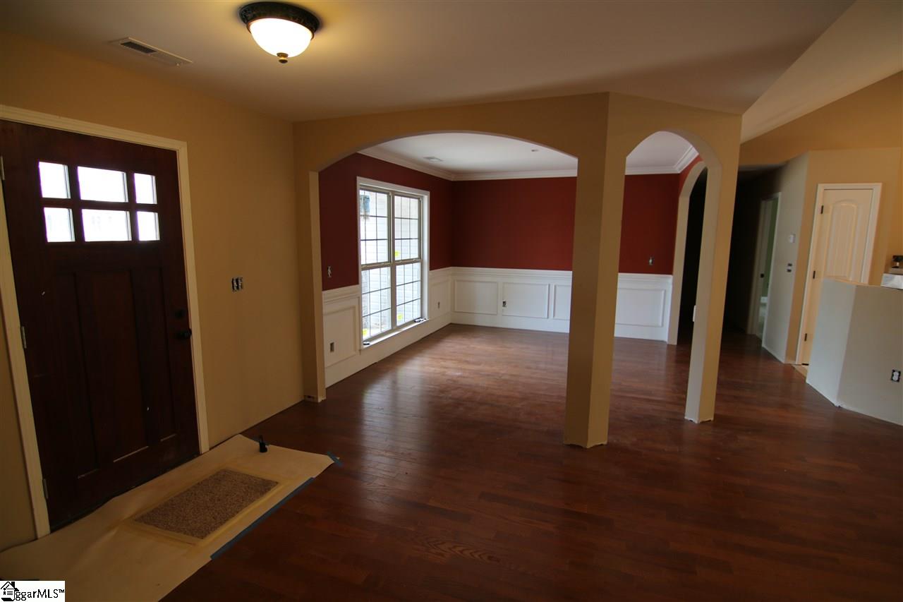 194 Roundstone Drive Inman, SC 29349 - Photo 3 of 17 Gallery Image 3
