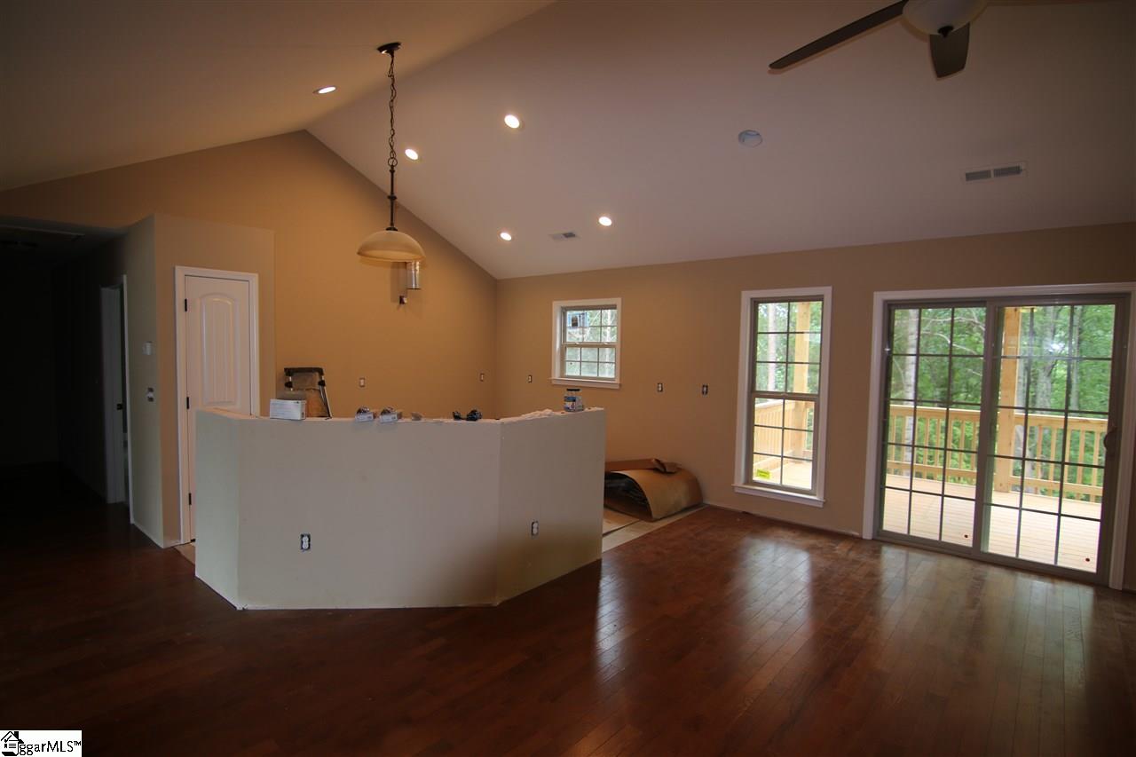 194 Roundstone Drive Inman, SC 29349 - Photo 5 of 17 Gallery Image 5