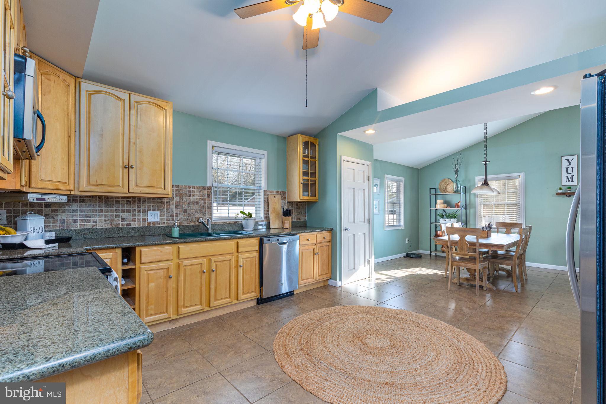7317 Chesapeake Road Baltimore, MD 21220 - Photo 9 of 39