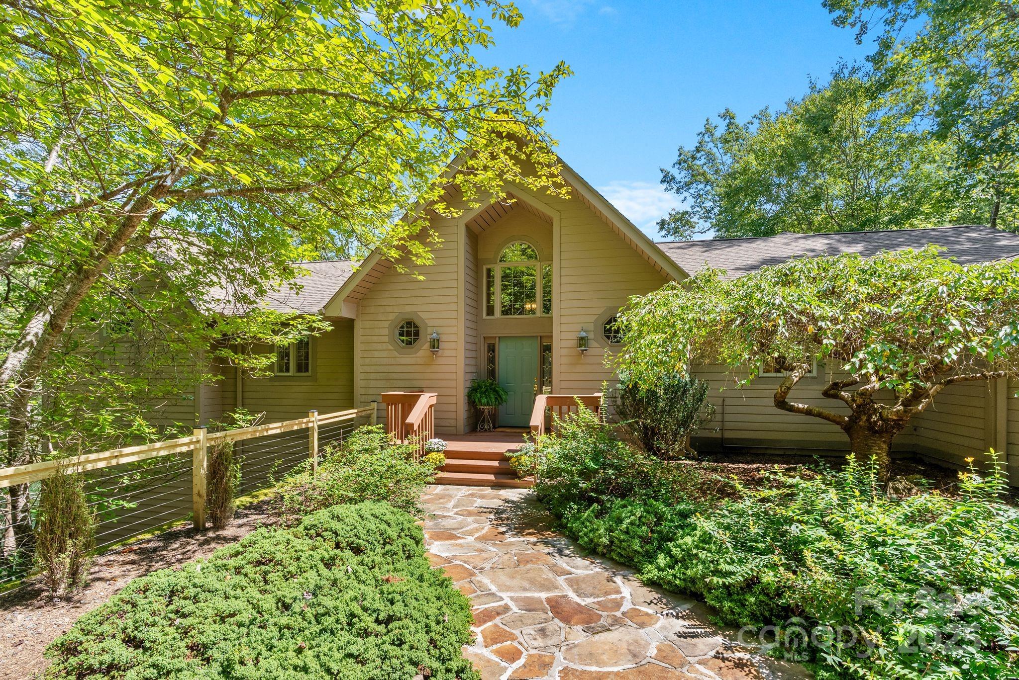 444 Cheulah Road Brevard, NC 28712 - Photo 6 of 48 Gallery Image 6