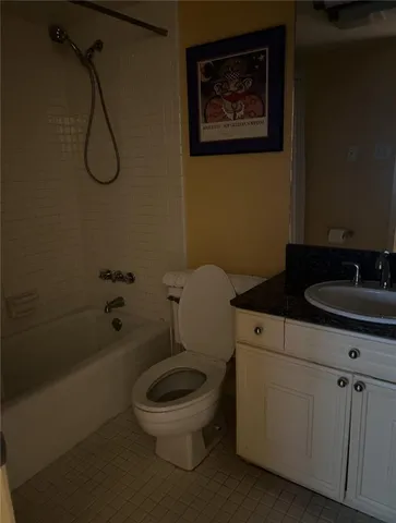 $2,050 | 309 Opal Street, Unit 4F, New Orleans, LA 70124