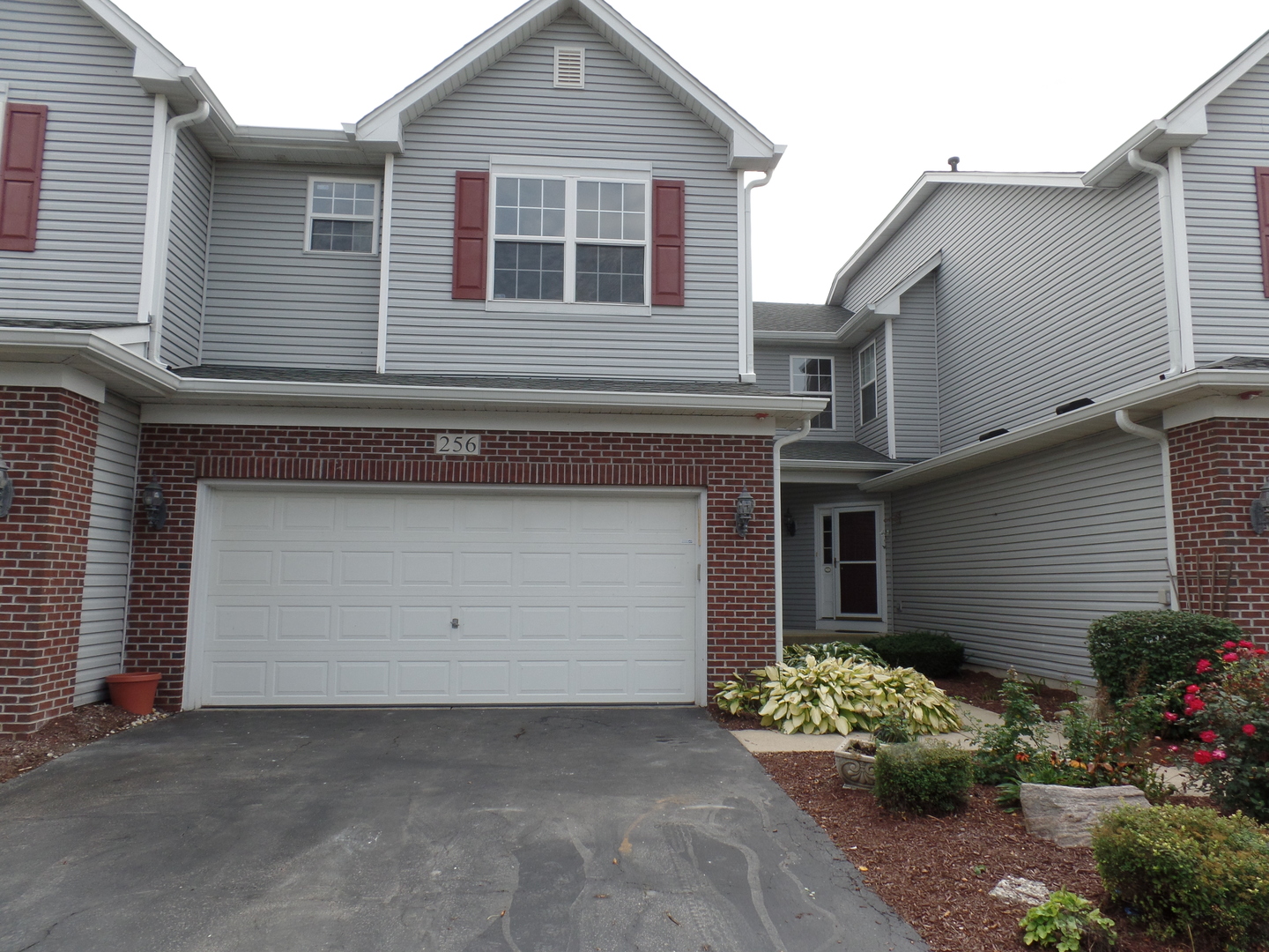 256 Ridge Road North Aurora, IL 60542 - Photo 1 of 18