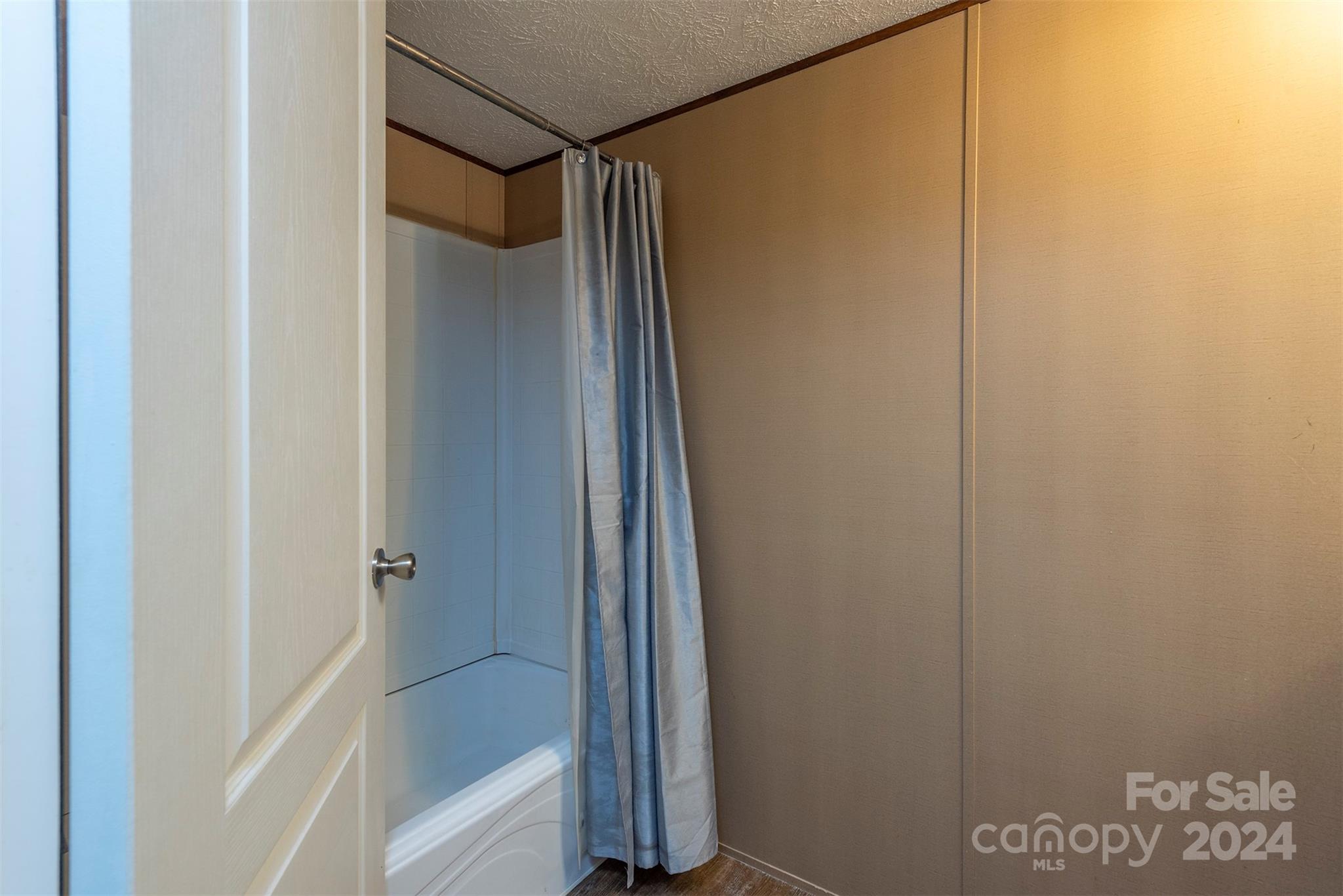553 Old Fort Road Fairview, NC 28730 - Photo 8 of 11 Gallery Image 8