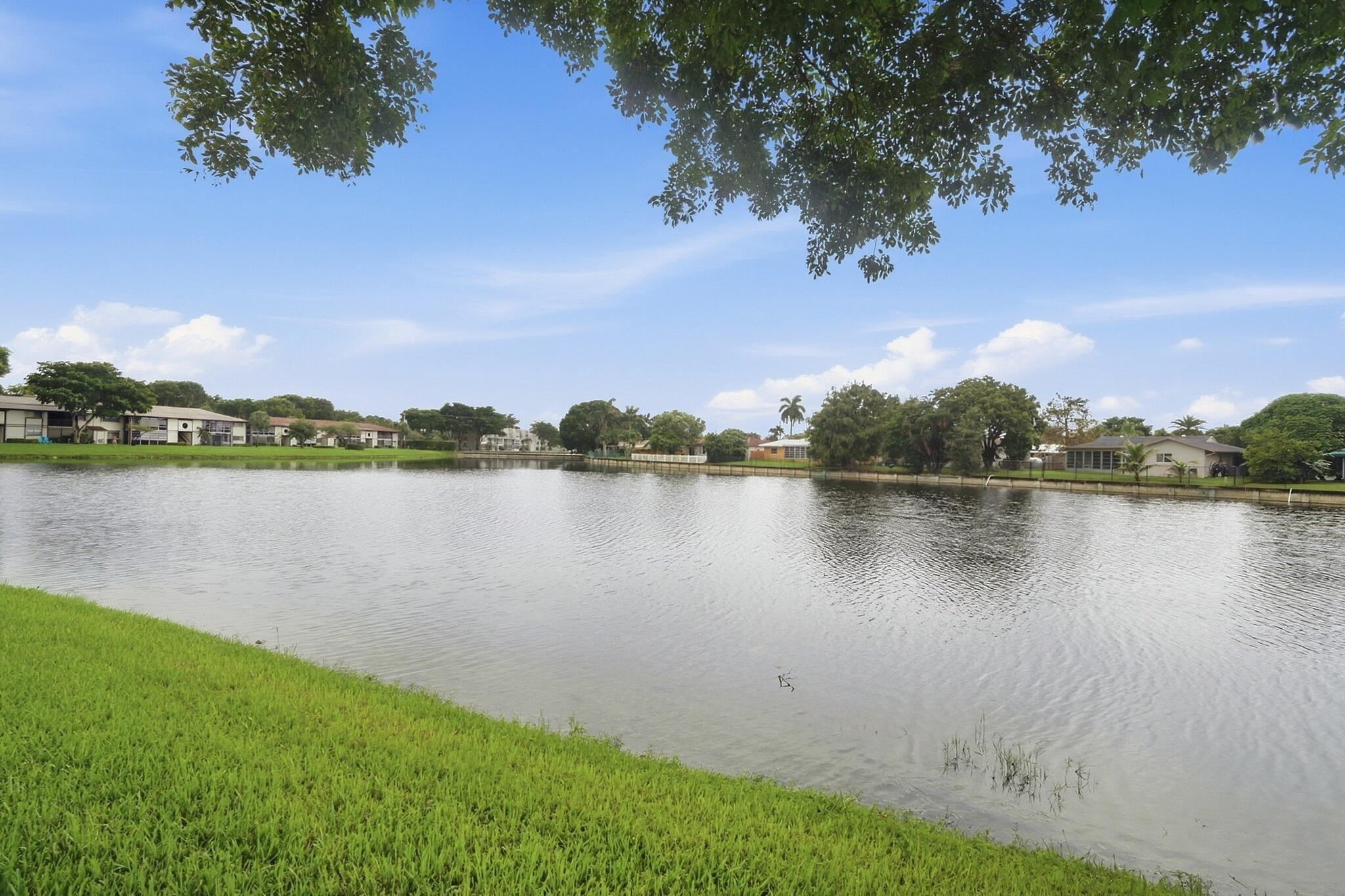 9672 West McNab Road, Unit 109 Tamarac, FL 33321 - Photo 3 of 23 29