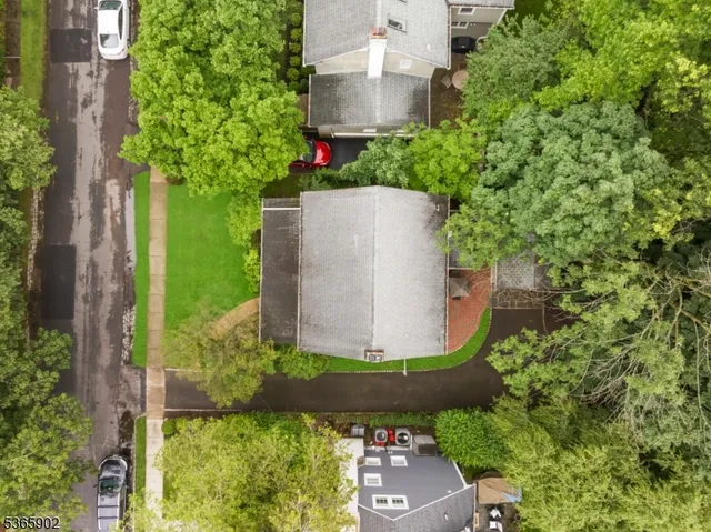 $899,000 | 72 Meadowbrook Road, Short Hills, NJ 07078