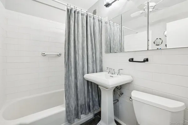 $510,000 | 4 Putnam Hill, Unit 4F, Greenwich, CT 06830