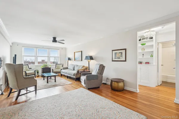 $510,000 | 4 Putnam Hill, Unit 4F, Greenwich, CT 06830