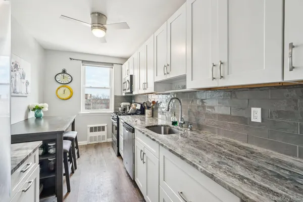 $510,000 | 4 Putnam Hill, Unit 4F, Greenwich, CT 06830