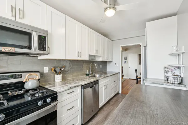 $510,000 | 4 Putnam Hill, Unit 4F, Greenwich, CT 06830