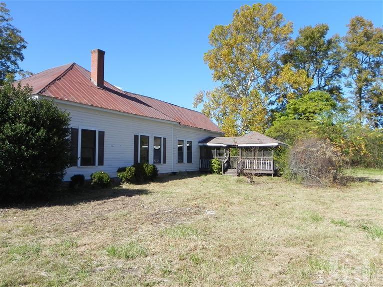 5746 Edmond Matthis Road Clinton, NC 28328 - Photo 6 of 9 Additional Photo