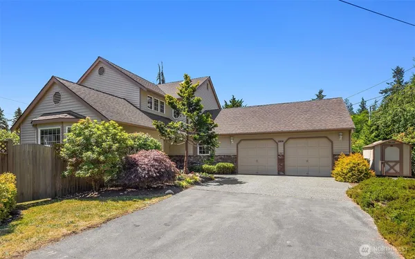 $1,075,000 | 22606 96th Avenue West, Edmonds, WA 98020